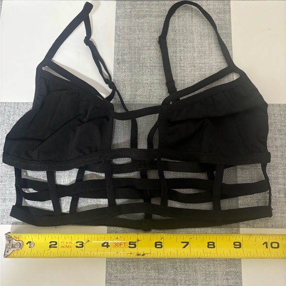 Pink Lipstick Cage Me In Strappy Bra - Picture 3 of 6